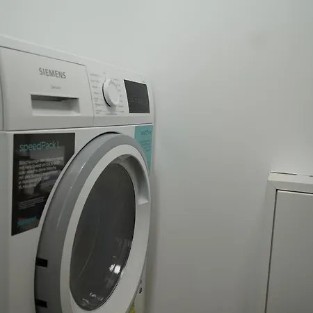 Moeblierte Naehe Lene-voigt-park