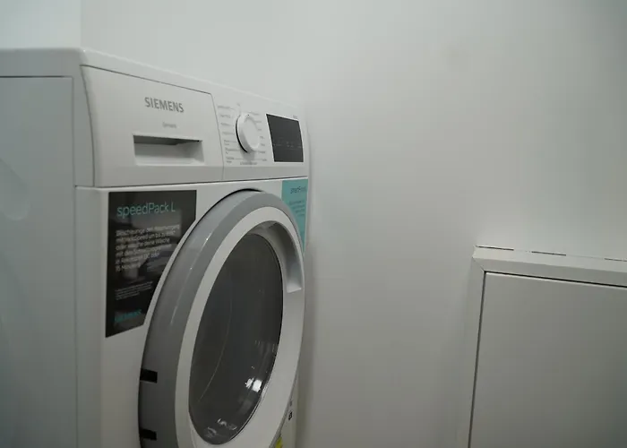 Moeblierte Naehe Lene-voigt-park